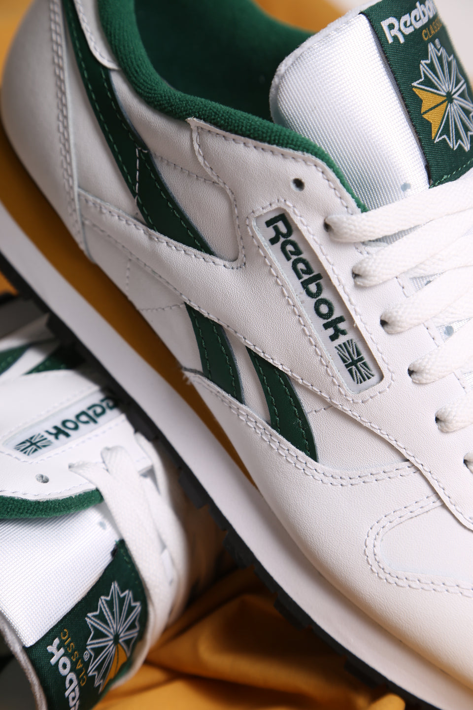 Reebok Classic Leather Homme - White Dark Green Gold