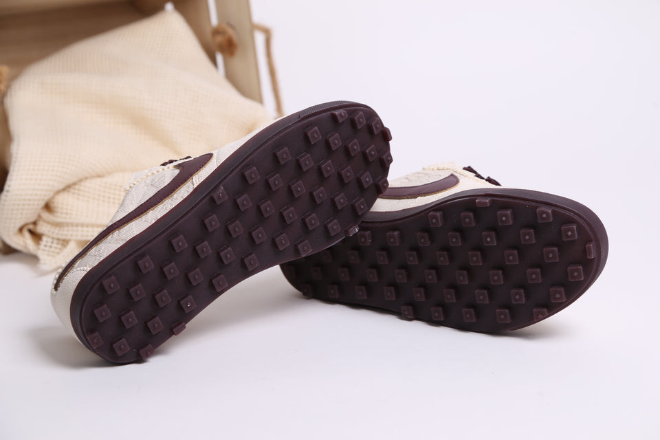 Nike Astrograbber Wmns - Pale Ivory Arctic Pink