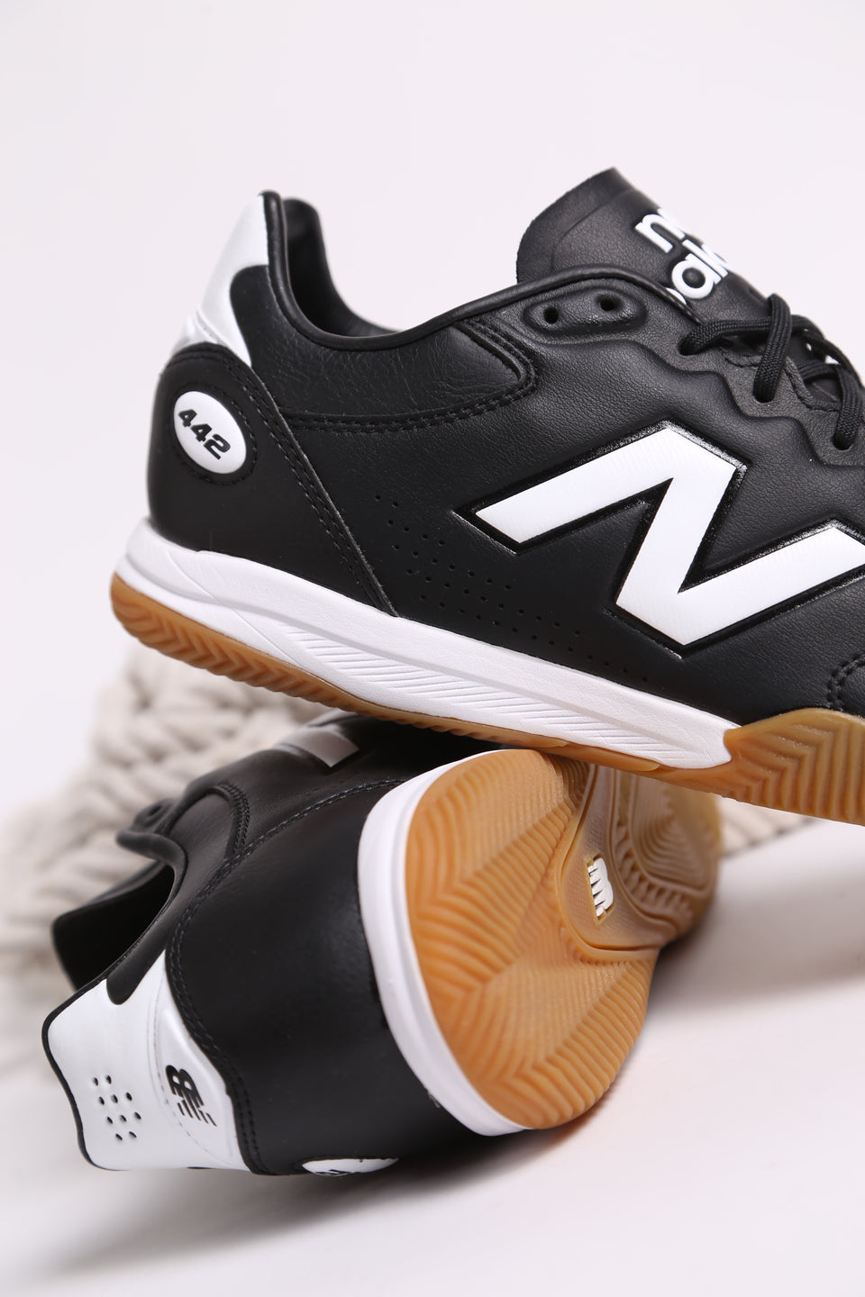 New Balance 442 Pro In V3 - Black Gum