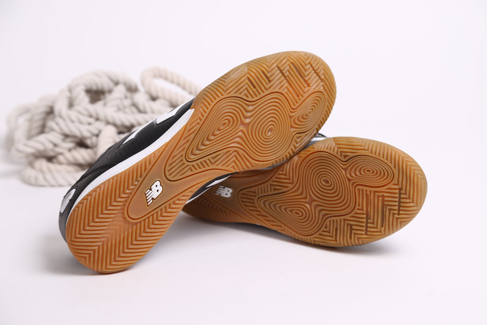 New Balance 442 Pro In V3 - Black Gum