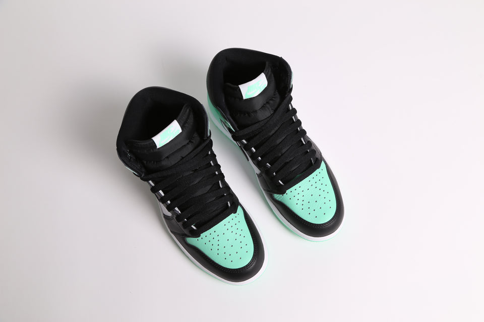 Air Jordan 1 Retro High OG - Green Glow