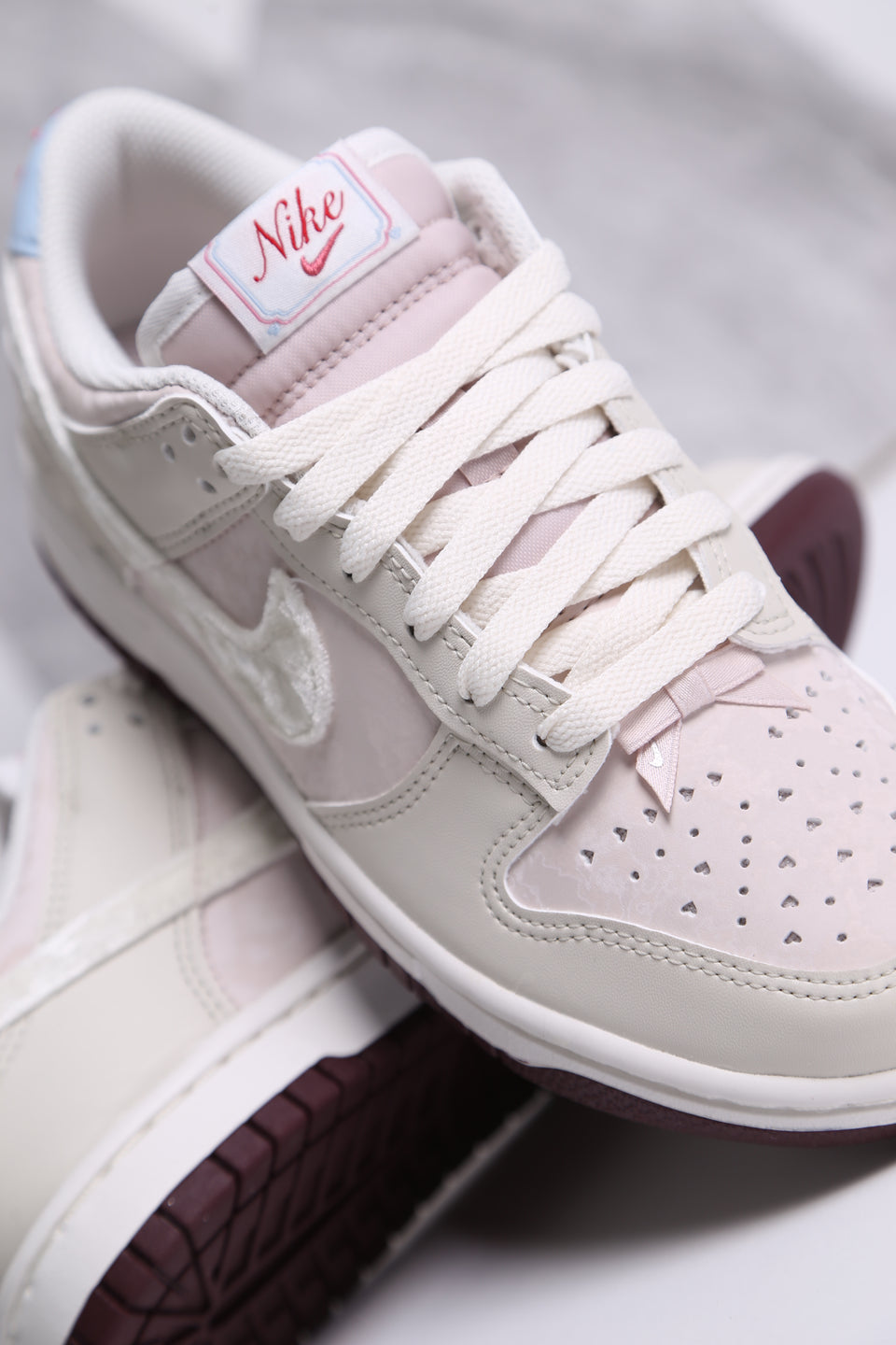 Nike Dunk Low Wmns - Valantine's Day