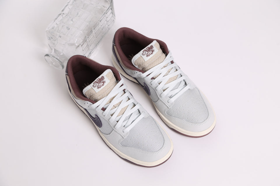 Nike Dunk Low Retro SE - Off White Spruce