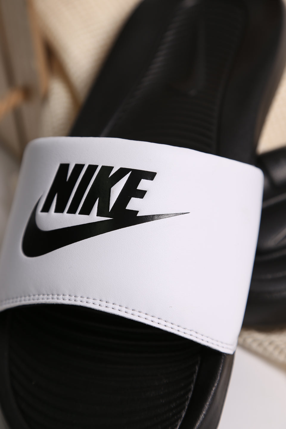 Nike Victori One Slide - White Black
