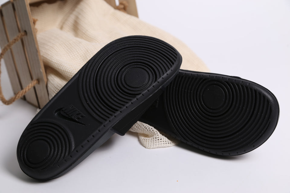 Nike Offcourt Slide - Black