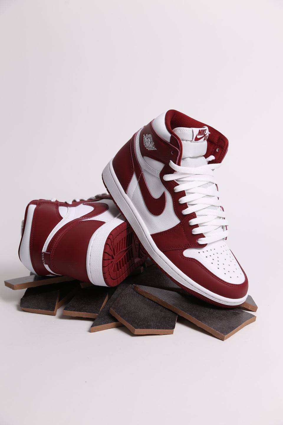 Air Jordan 1 Retro High OG - Team Red