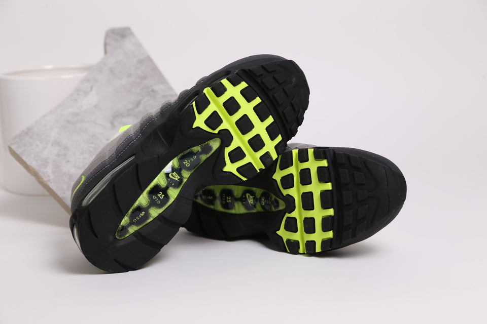 Nike Air Max 95 OG - Neon
