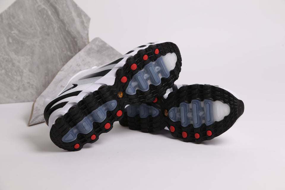 Nike Air Max DN8 - Panda White Black