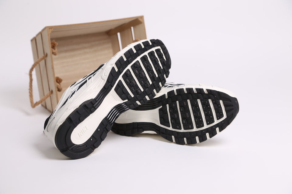 Nike P-6000 - Sail Medium Ash Off Noir