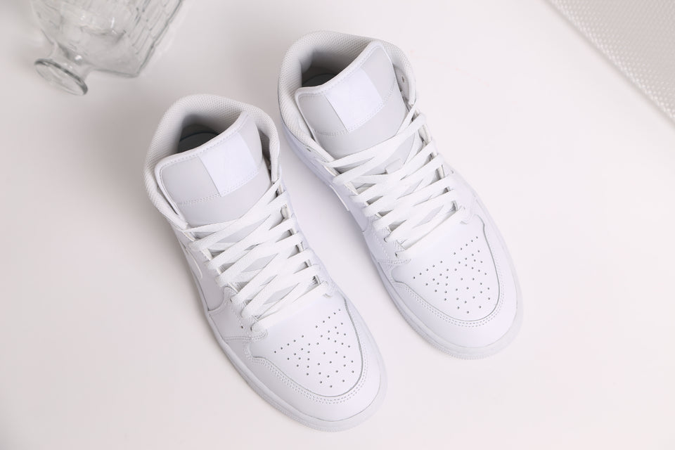 Air Jordan 1 Mid - Triple White
