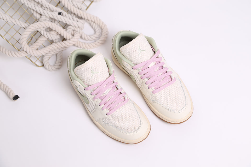 Air Jordan 1 Low SE WMNS - Olive Aura