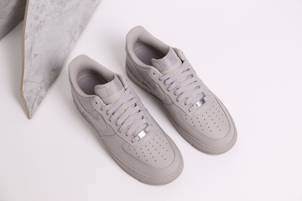 Nike Air Force 1 07’ - College Grey