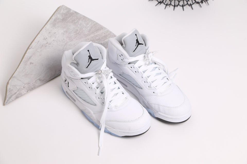 Air Jordan 5 Retro - White Metallic