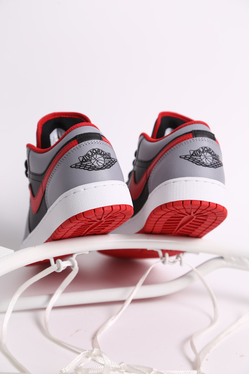 Air Jordan 1 Low GS (YOUTH) - Cement Fire Red