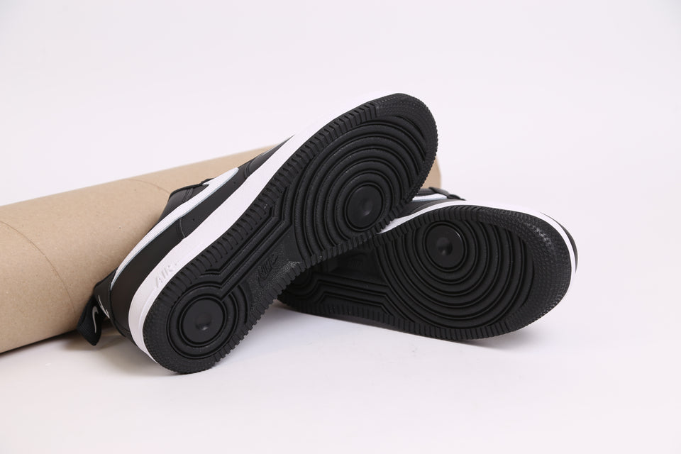 Nike Air Force 1 07’ Ess Tech - Carbon Fiber Swoosh Black