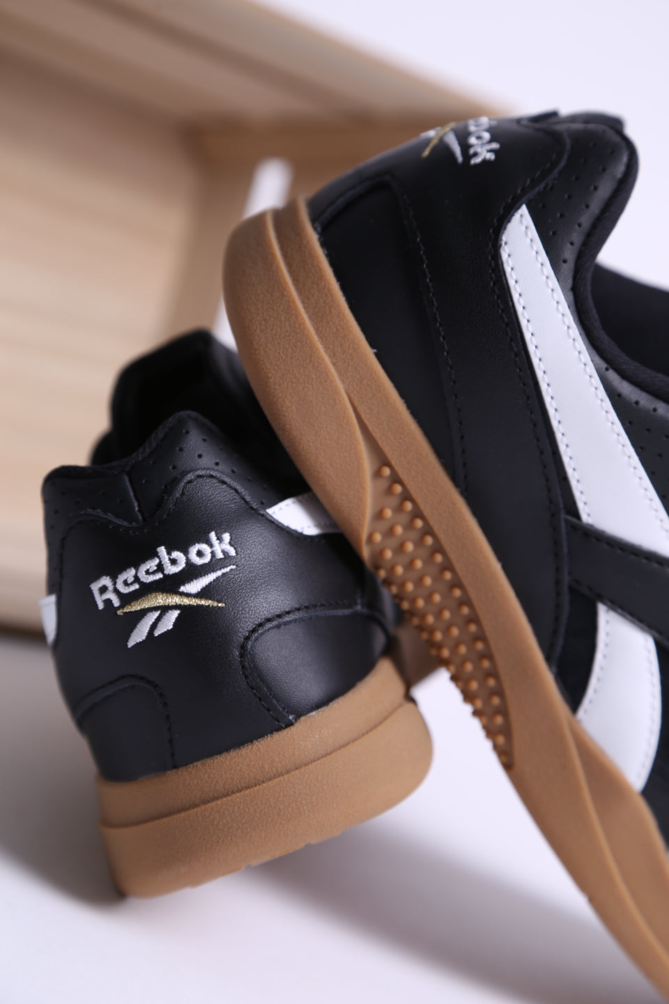 Reebok Hammer Street - Black Gold