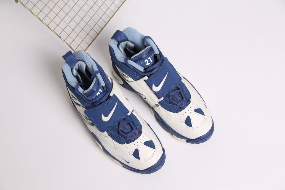 Nike Air Diamond Turf II - Sail And Blue Grey