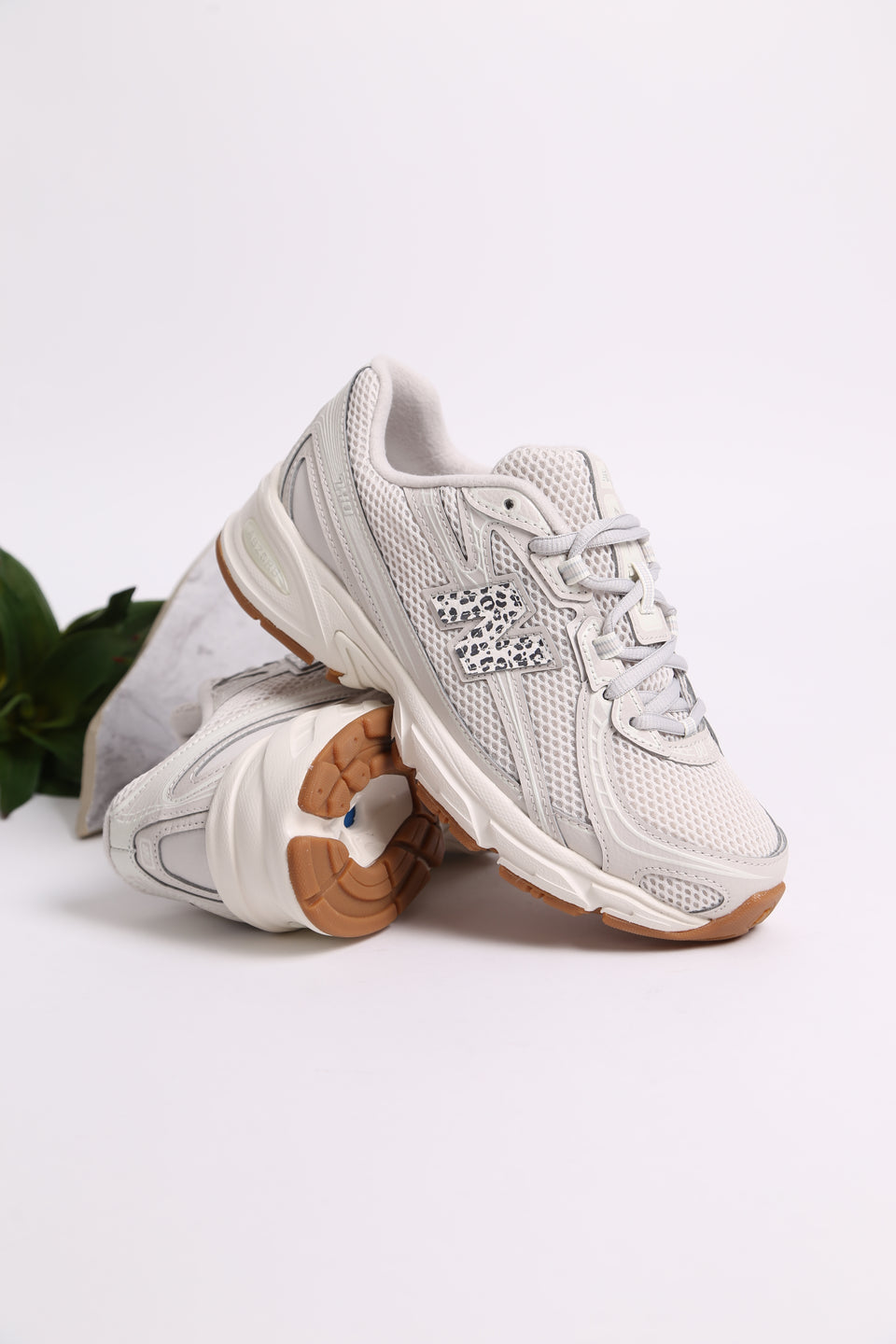 New Balance 740 7KF - Safari Moonbeam