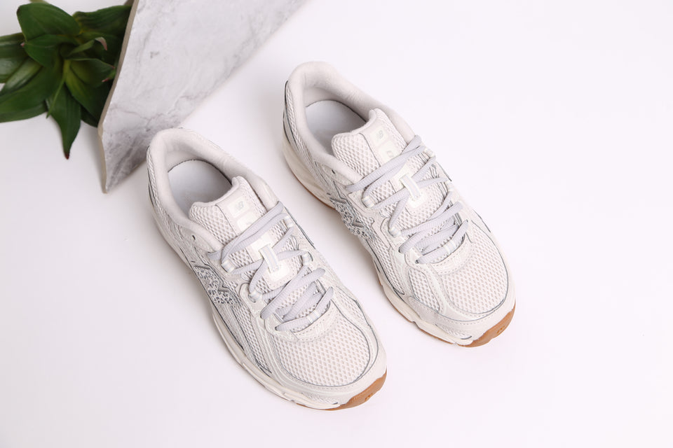 New Balance 740 7KF - Safari Moonbeam