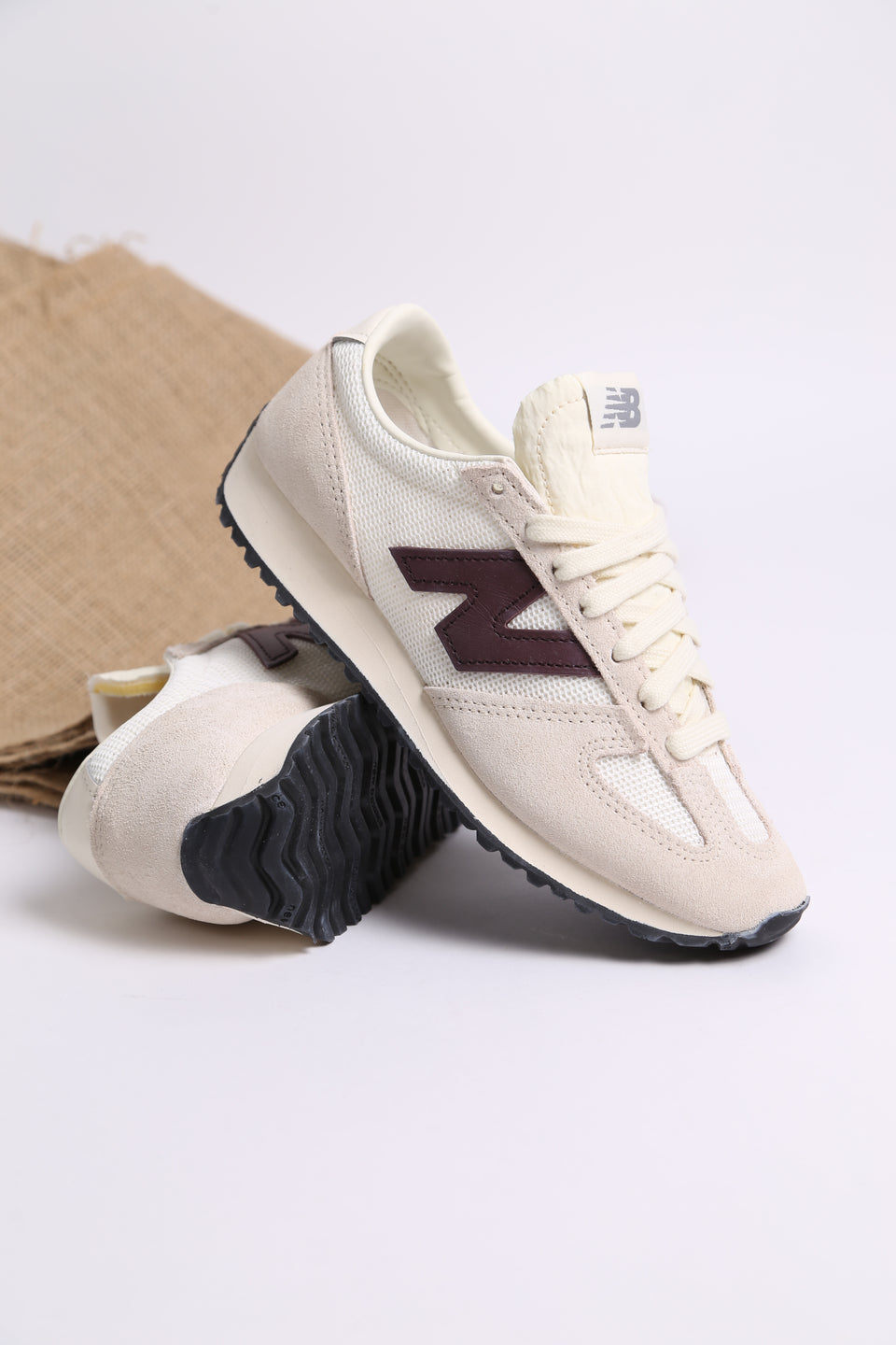 New Balance 471 8Y4 - Beige