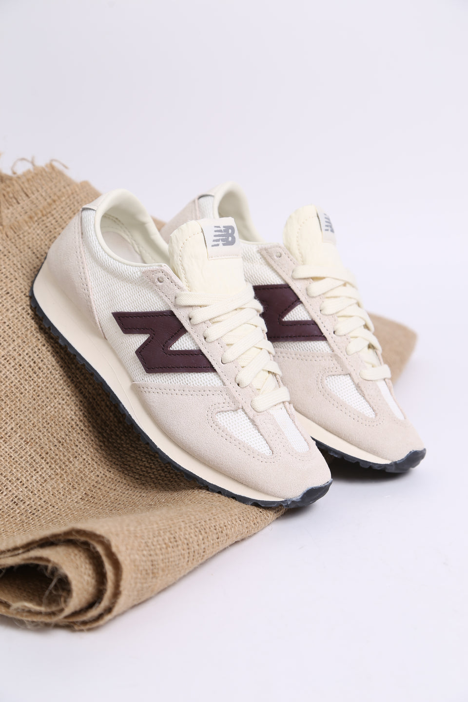 New Balance 471 8Y4 - Beige
