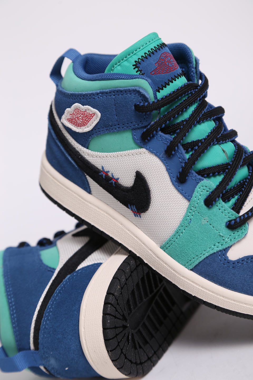 Air Jordan 1 Low (YOUTH) - Reynolds & Sons