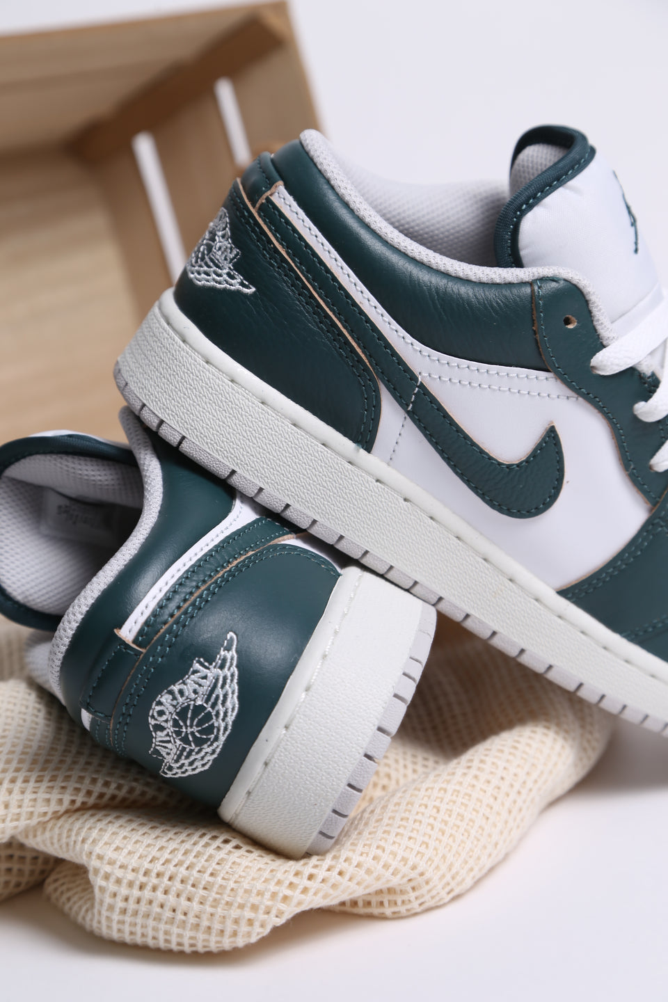 Air Jordan 1 Low Se (youth) - Oxidized Green