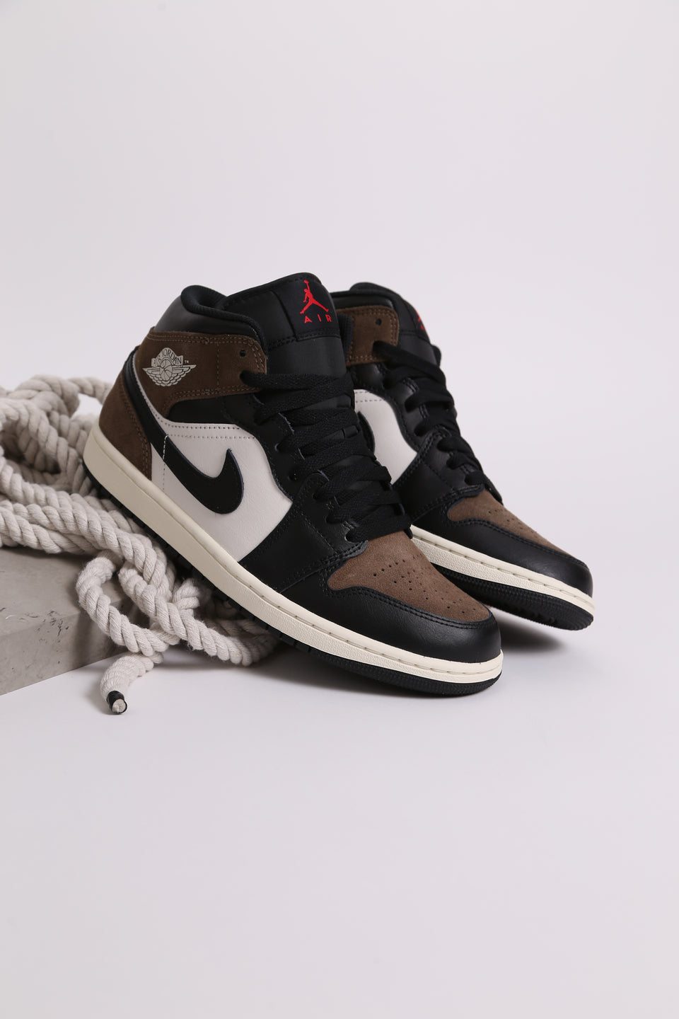 Air Jordan 1 Mid - Palomino