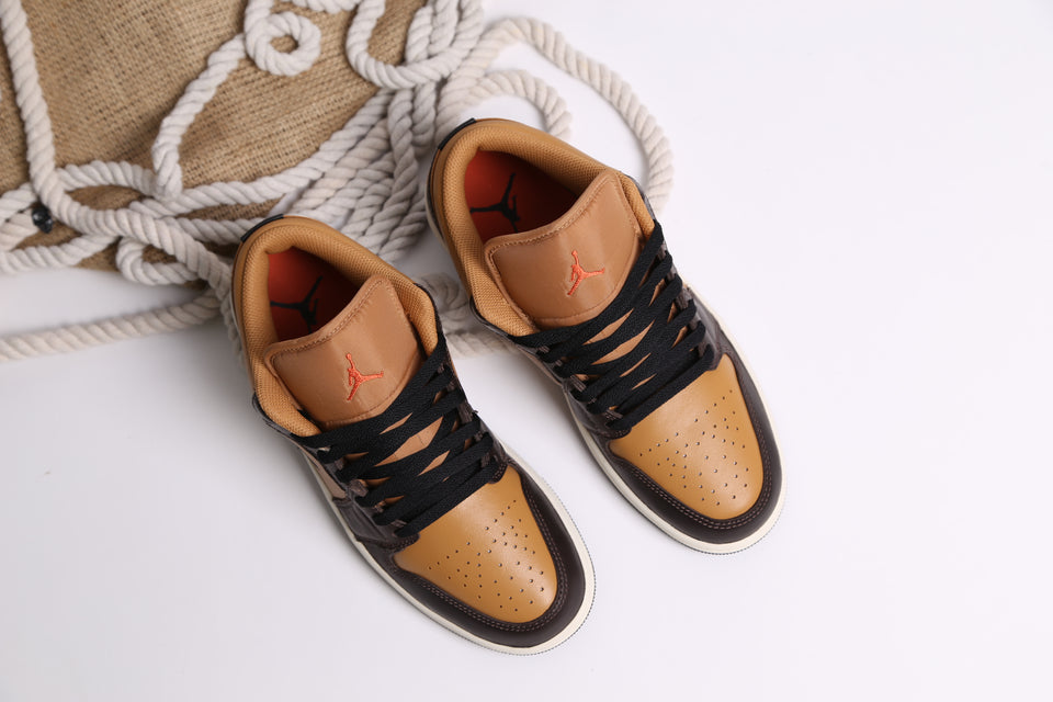 Air Jordan 1 Low SE "Flax" Baroque Brown