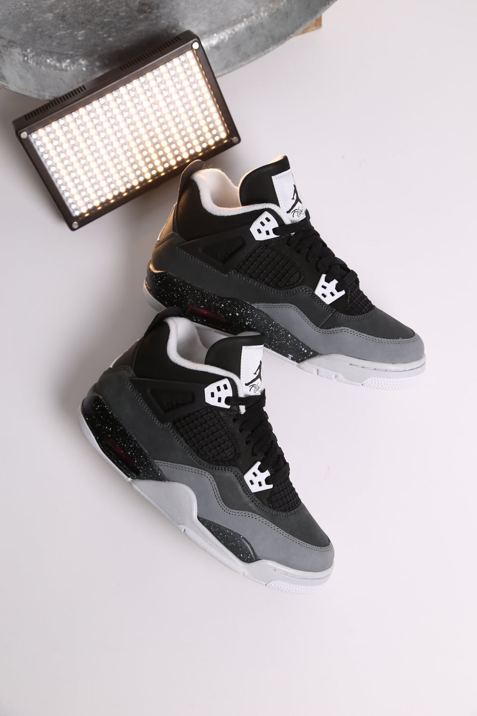 Air Jordan 4 Retro GS (YOUTH) - Fear