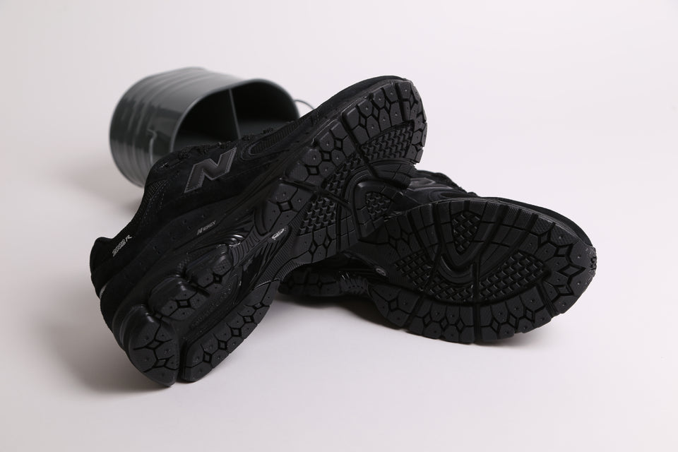 New Balance 2002R 78J - Black