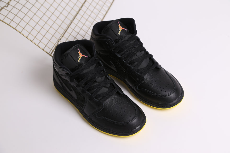 Air Jordan 1 Mid SE GS - Black Opti Yellow