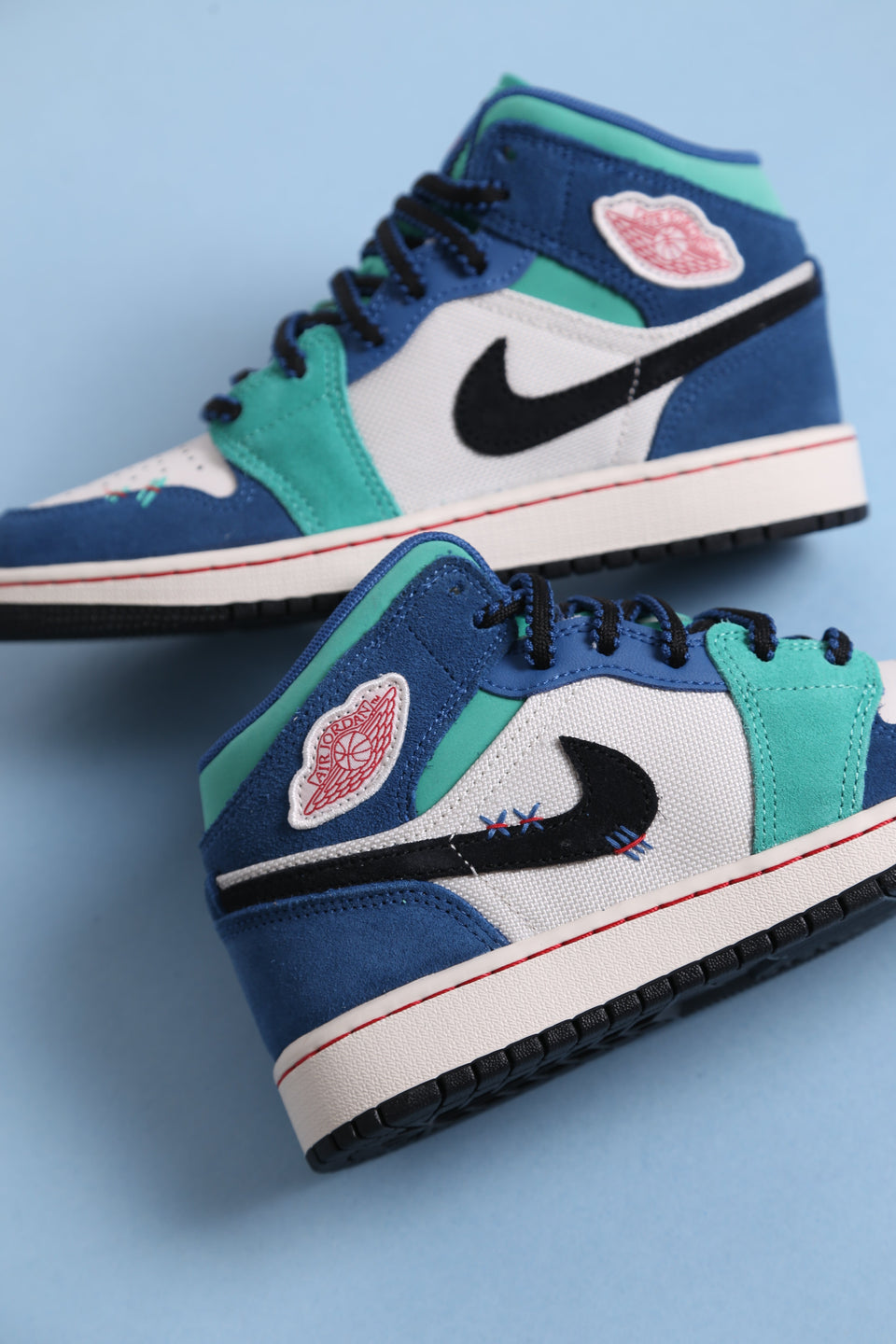 Air Jordan 1 Mid SE GS - Chalk True Blue