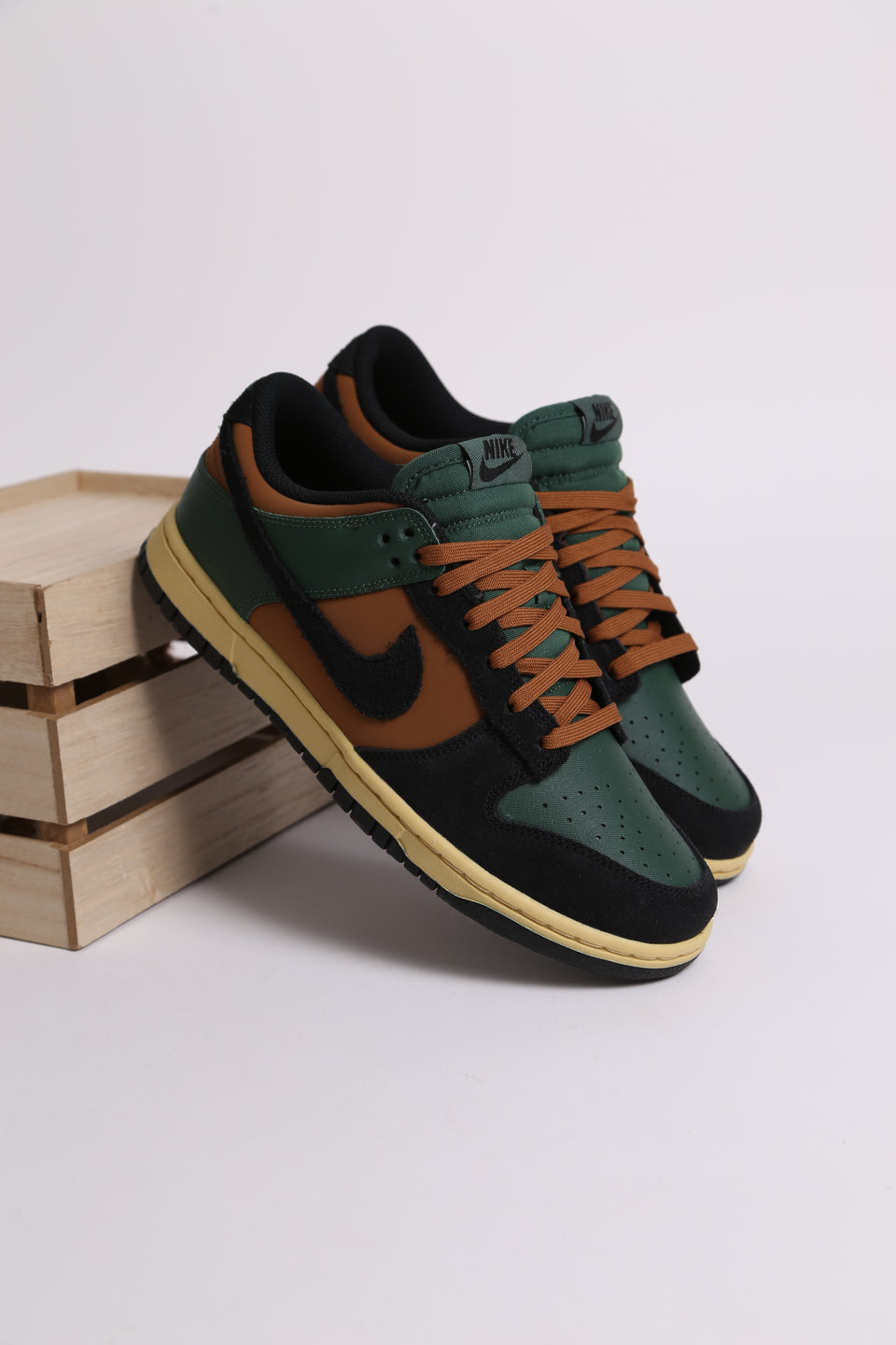 Nike Dunk Low Retro - Beef And Broccoli
