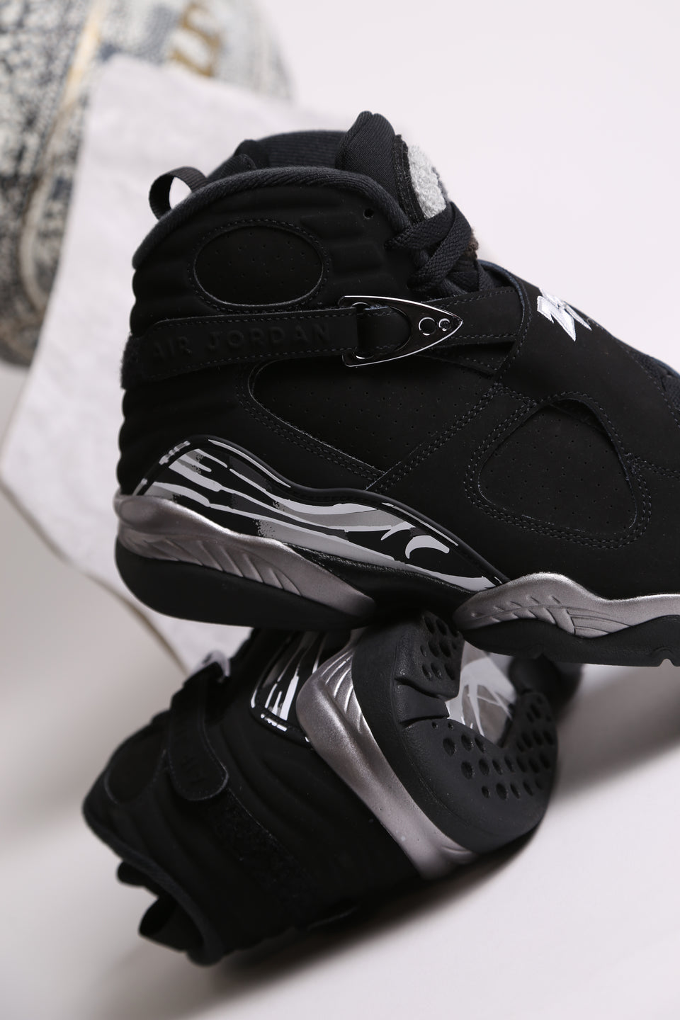 Air Jordan 8 Retro - Chrome