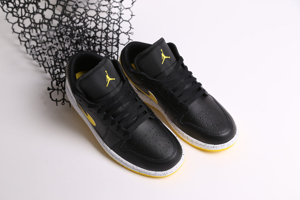 Air Jordan 1 Low SE - Tour Yellow