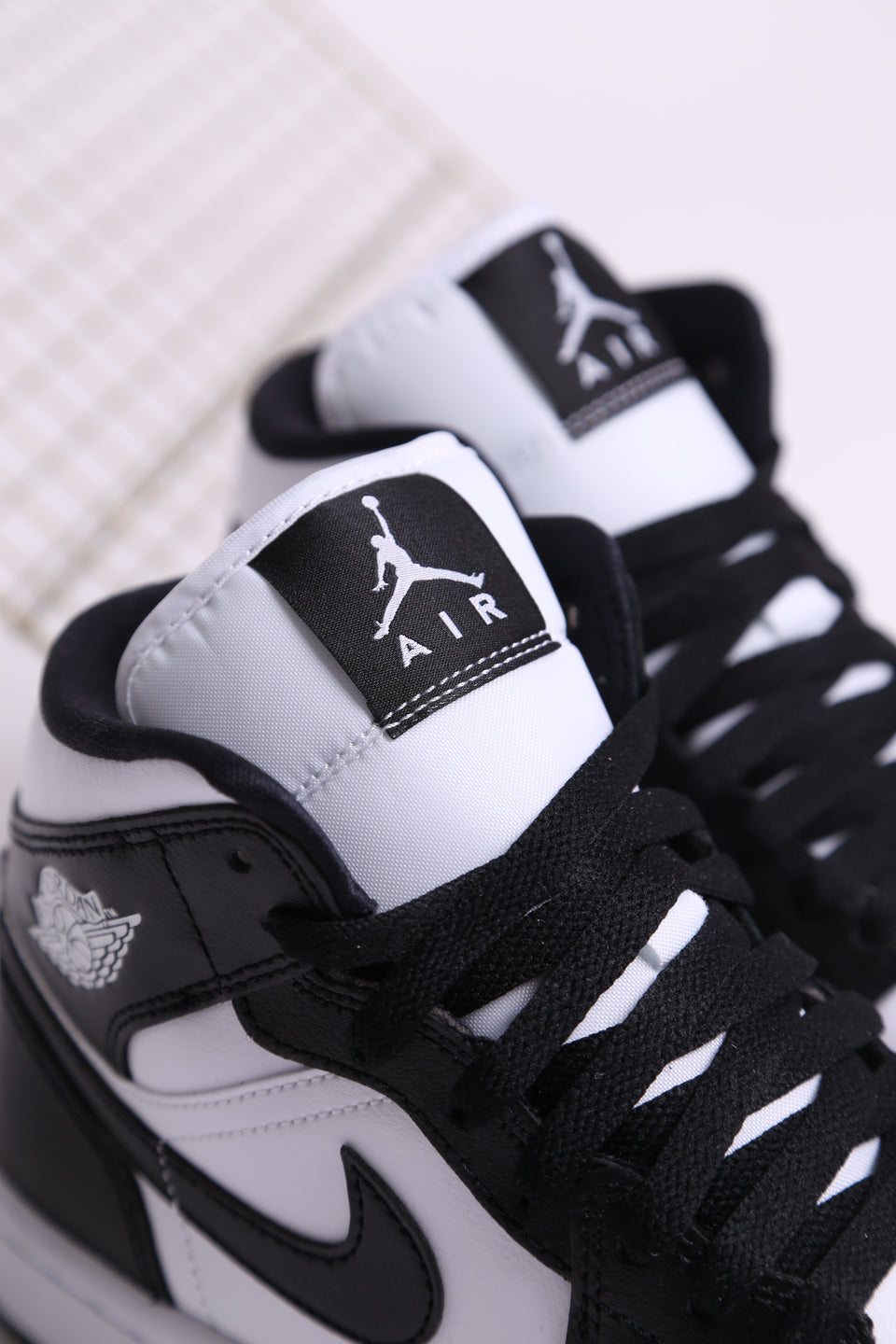 Air Jordan 1 Mid Wmns - Panda