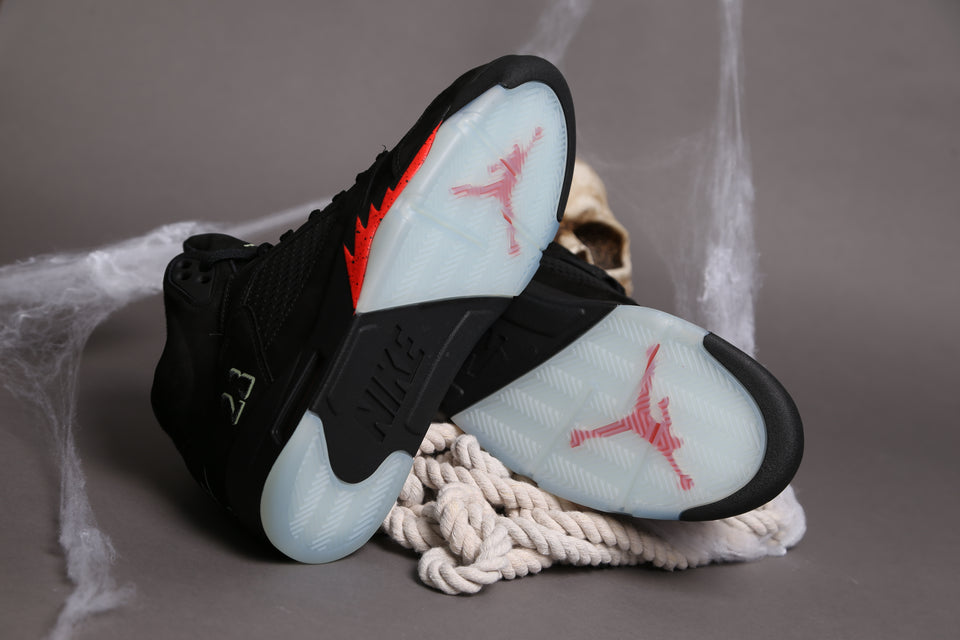 Air Jordan 4 Retro - Comic