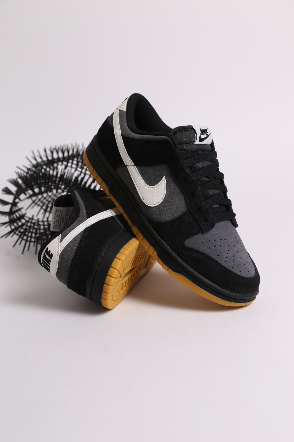Nike Dunk Low Retro SE - Black Gum