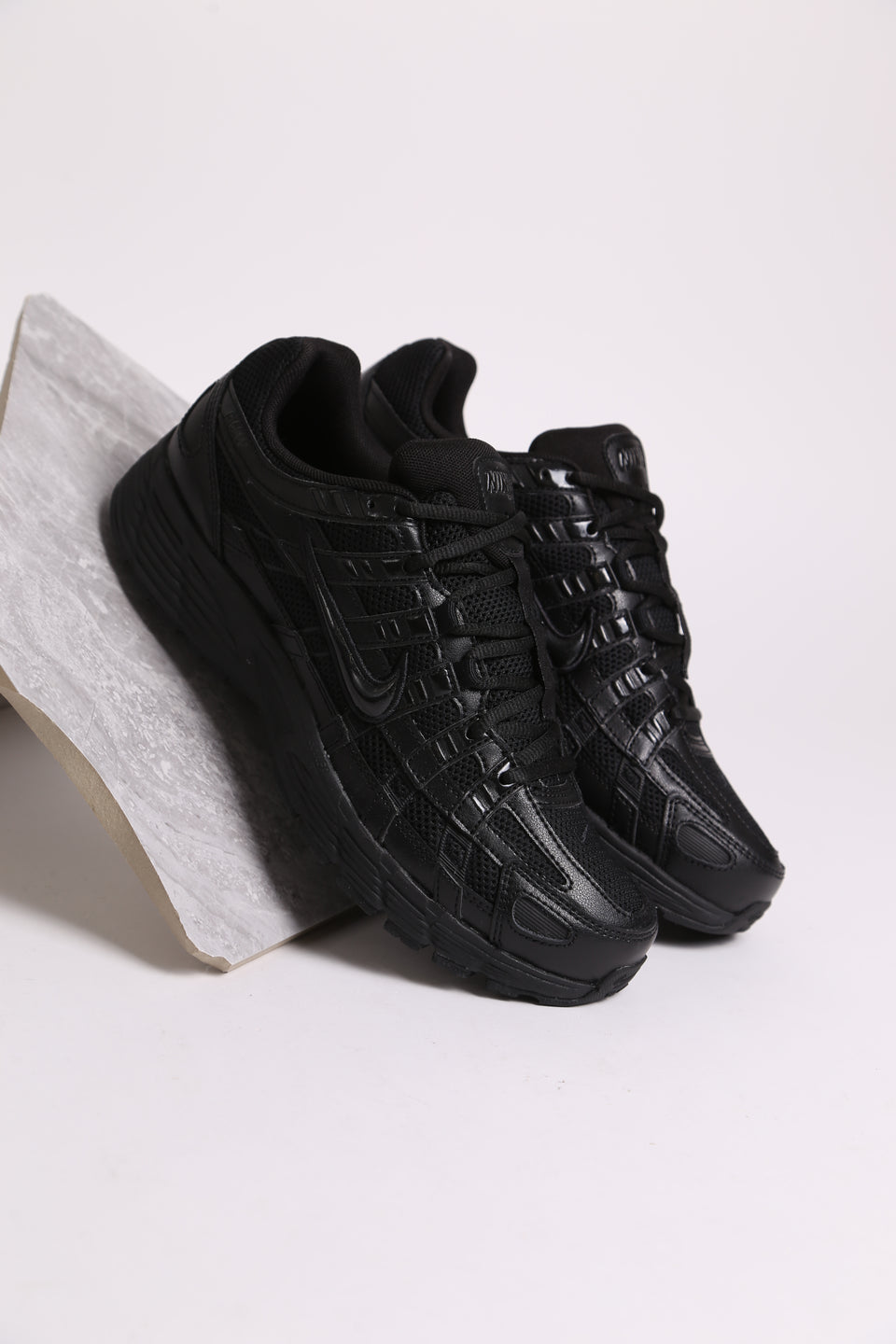 Nike P-6000 SE Los - Off Noir