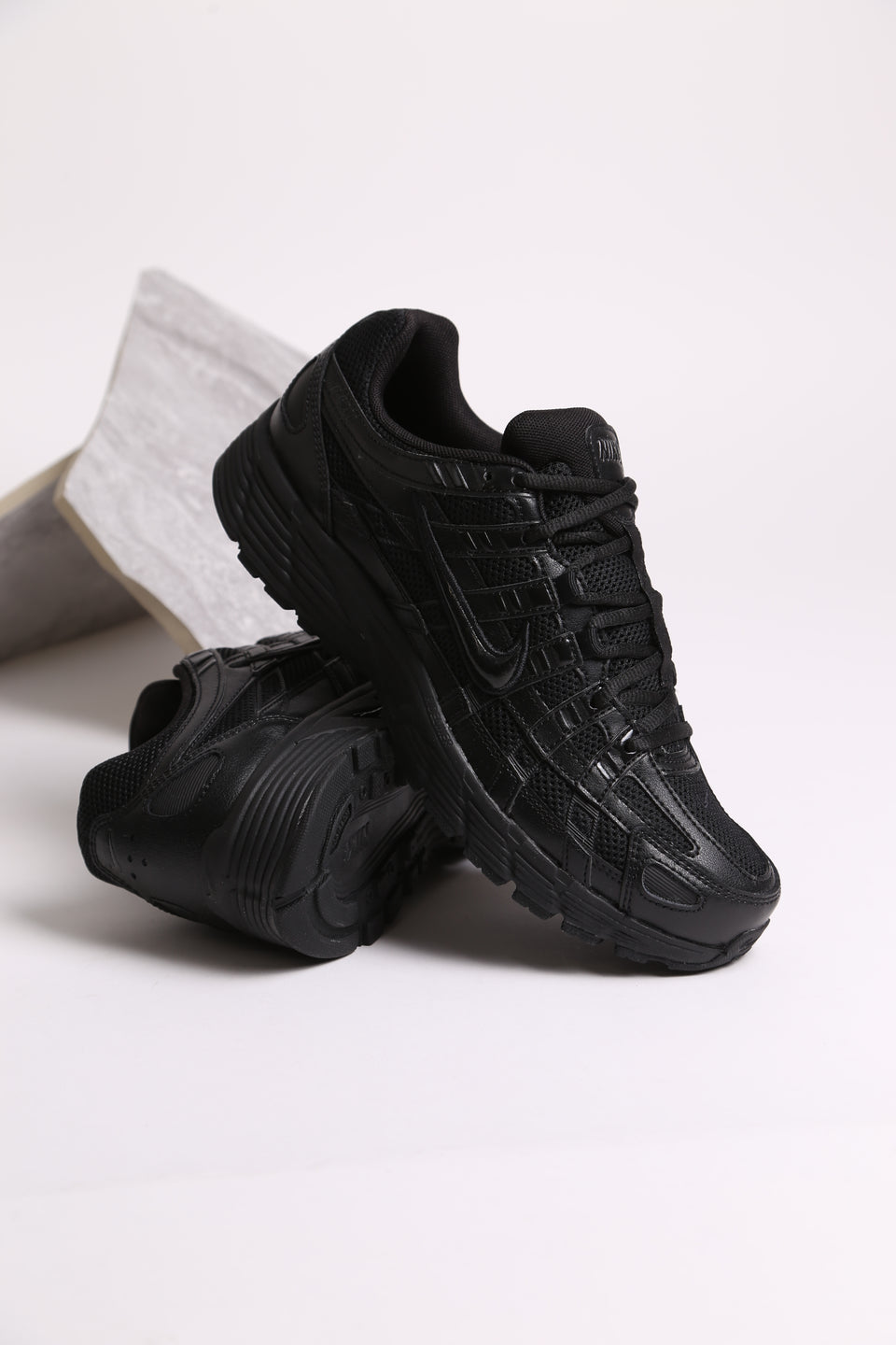 Nike P-6000 SE Los - Off Noir