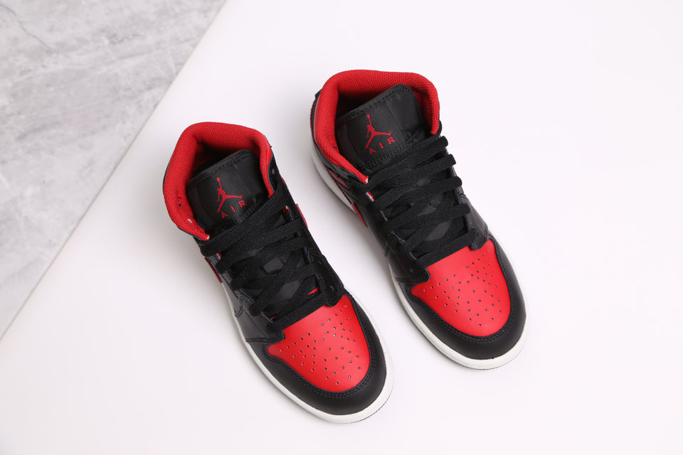 Air Jordan 1 Mid Youth ''Bred Twist''