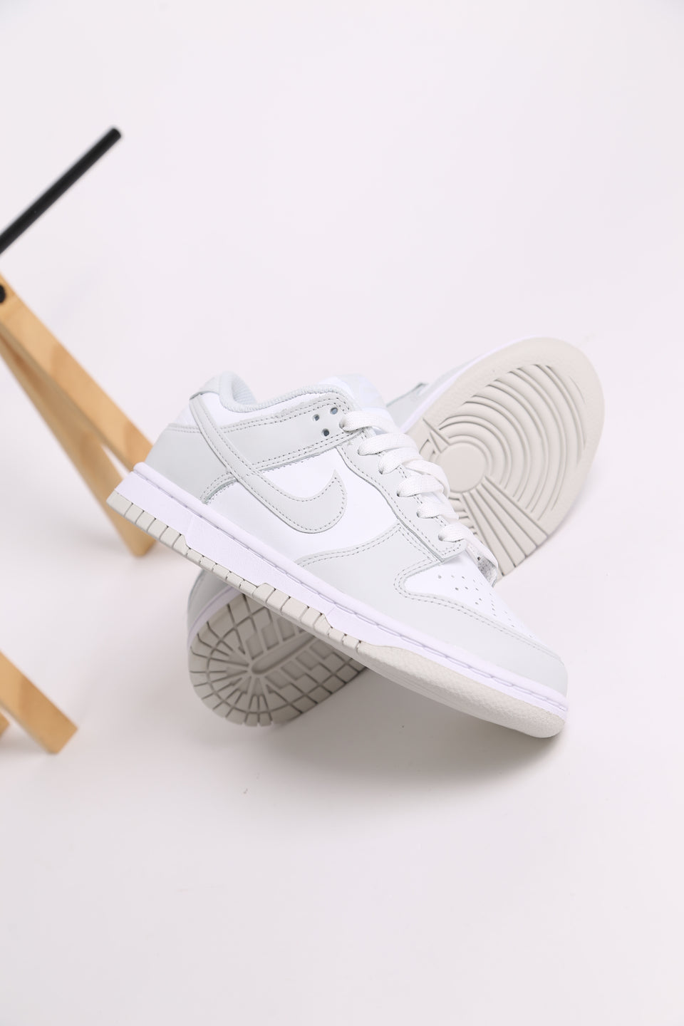 Nike Dunk Low Femme - Photon Dust