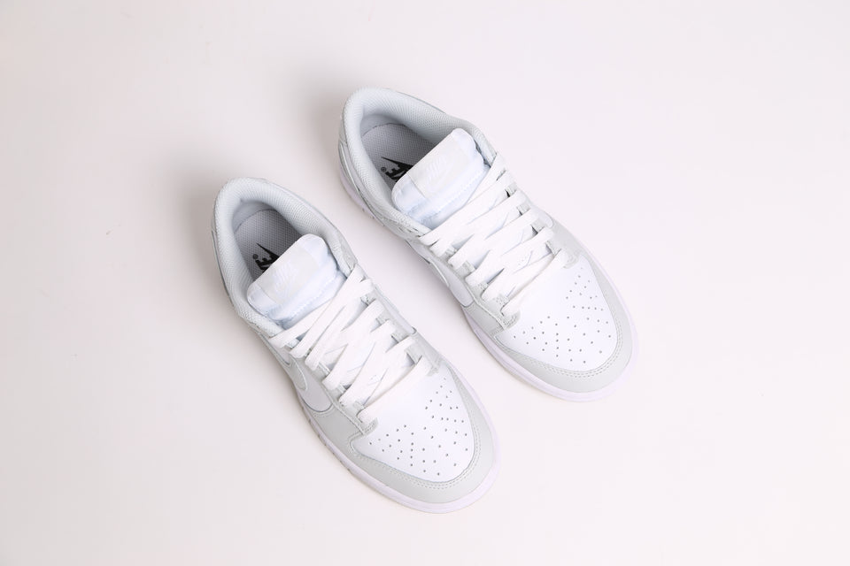 Nike Dunk Low Femme - Photon Dust